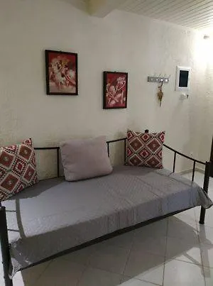 βυζαντινή εκκλησία ιάσων και σωσίπατρος 1500μ.χ. Apartment *